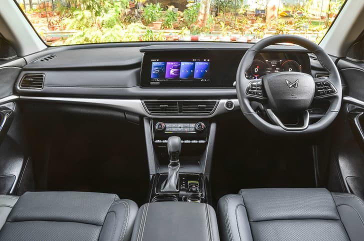 Interior also gets black theme, though with contrast elements.