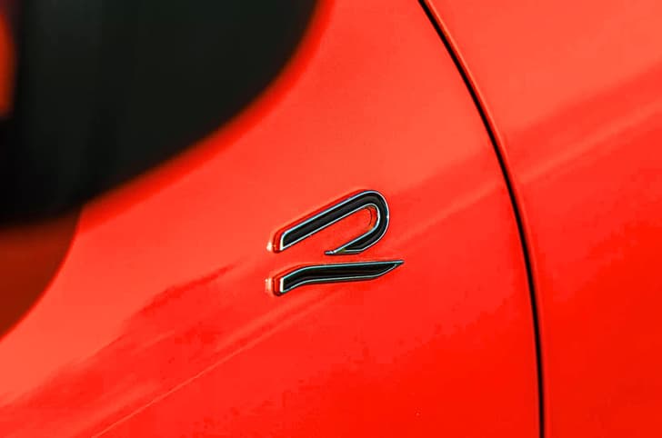 2025 Volkswagen Tiguan image gallery