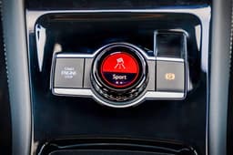 2025 Volkswagen Tiguan image gallery