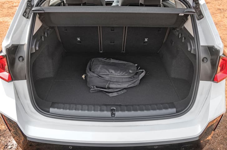 BMW iX1 LWB image gallery