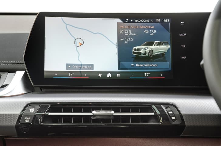 Bmw Ix1 Lwb Dashboard