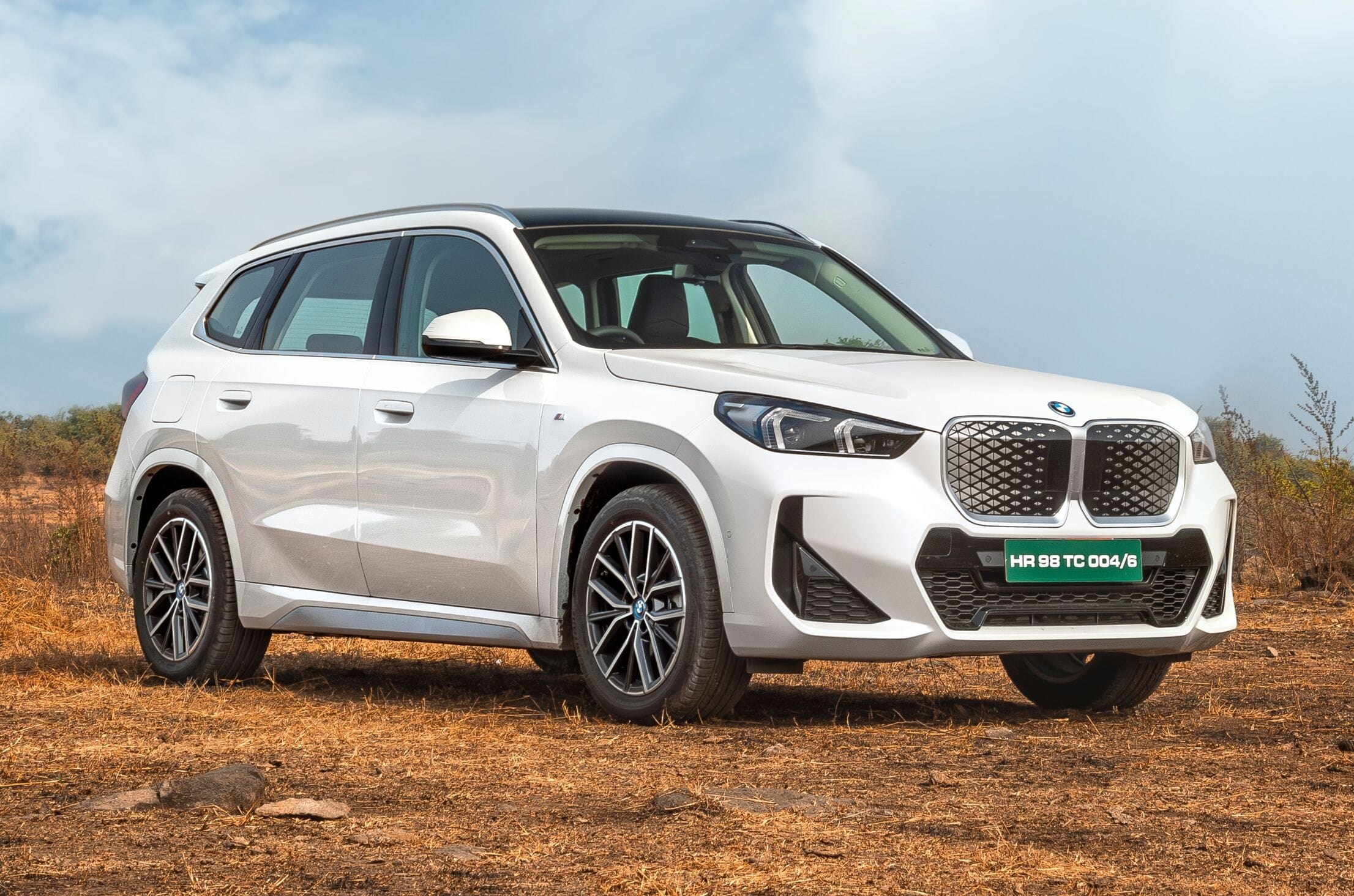 BMW iX1