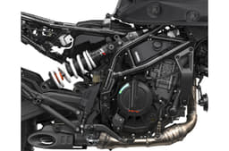 It is powered by the same 399cc engine that produces 46hp and 39Nm 