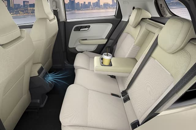 Second Row Seats Image - 4863