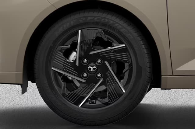 Alloy Wheels Image - 4853