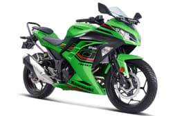 Kawasaki Ninja 300 front three quarter static