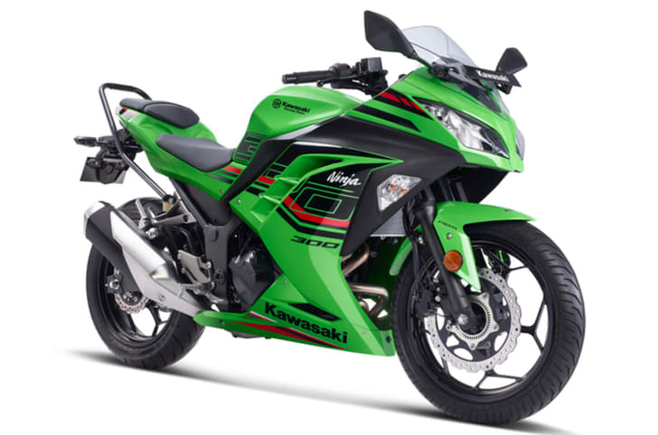Kawasaki Ninja 300 front three quarter static