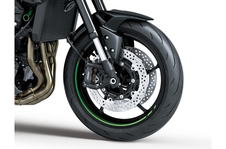 Kawasaki Z900 front wheel