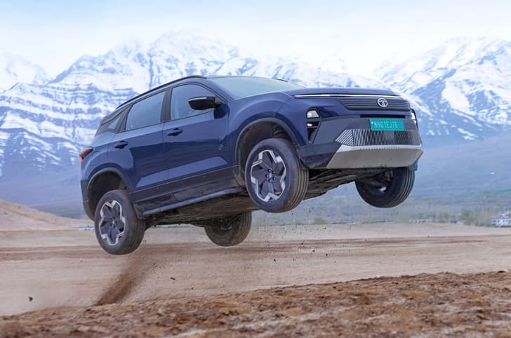 Tata Harrier EV jump shot