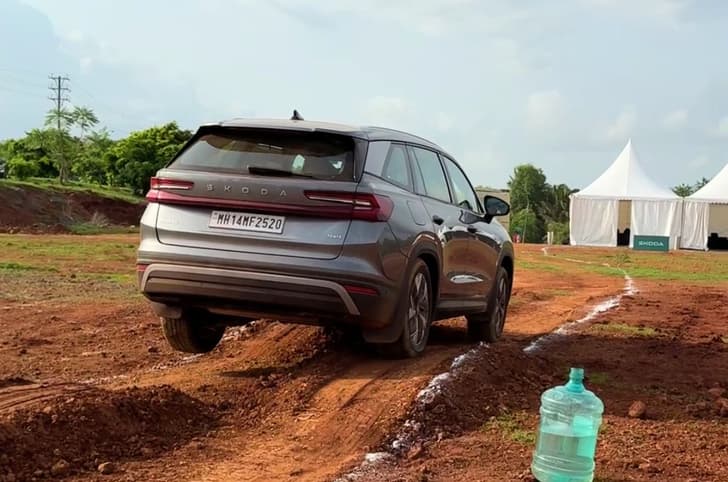 2025 Skoda Kodiaq off-road rear