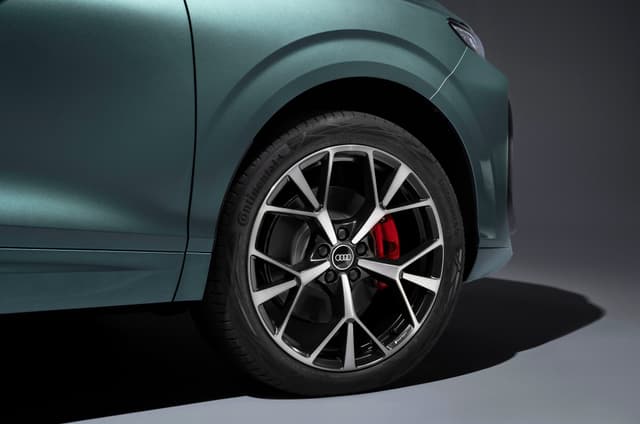 17-20 inch alloy wheel options to be on offer. Image - 19692