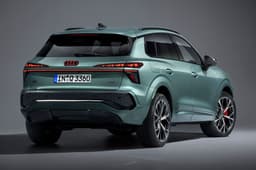 Audi Q3 rear profile