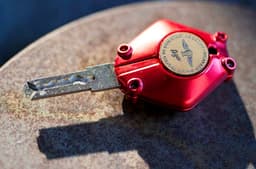 MV Agusta Superveloce 1000 Ago key