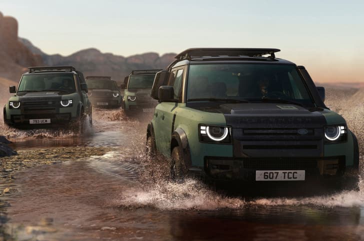 Defender 110 Tropy Edition water wading