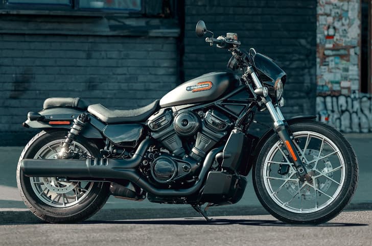 Harley-Davidson Nightster Special front right static in field