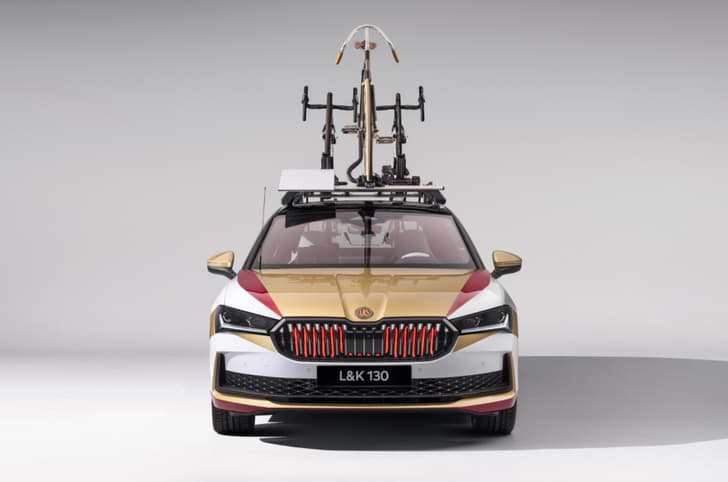 Skoda Superb concept front shot headlights exterior colour