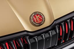Skoda Superb concept L&K logo bonnet golden colour