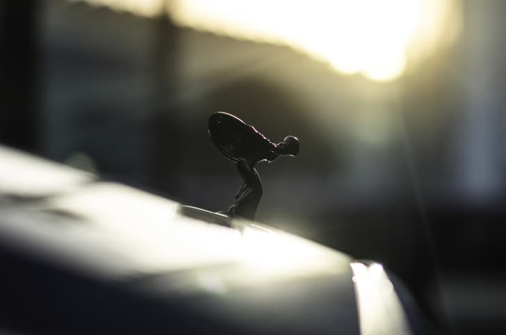 rolls royce spectre black badge spirit of ecstasy