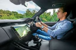 Range Rover Sport SV Edition Two  driving