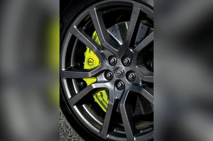 Range Rover Sport SV Edition Two wheels