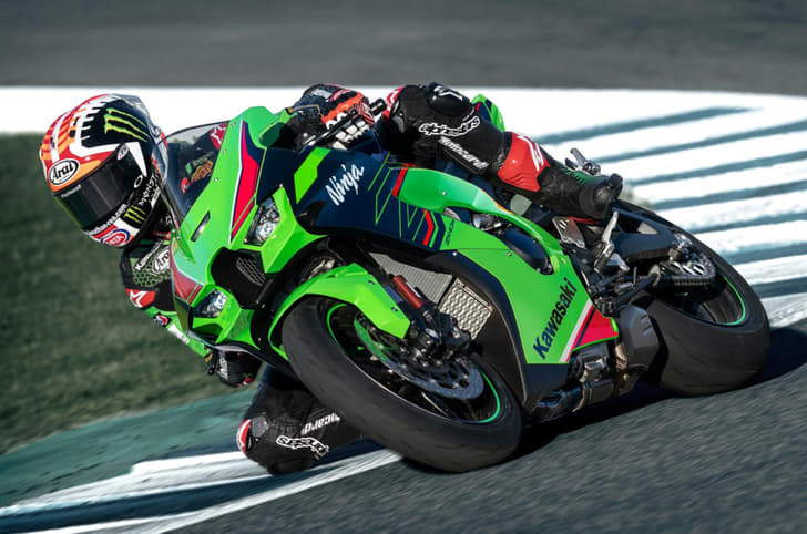 Kawasaki ZX-10R cornering