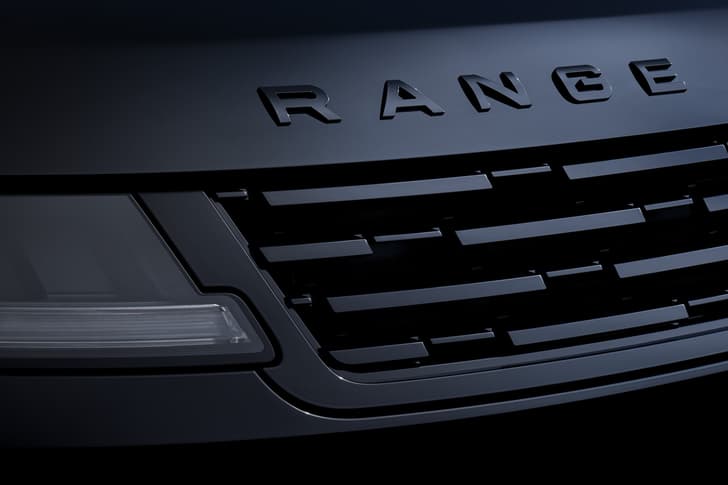 range rover sport sv black edition bonnet in studio