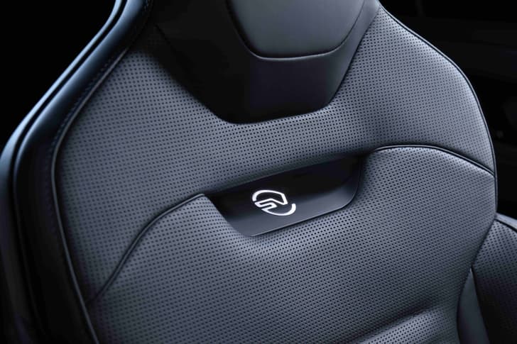 range rover sport sv black edition seats in studio