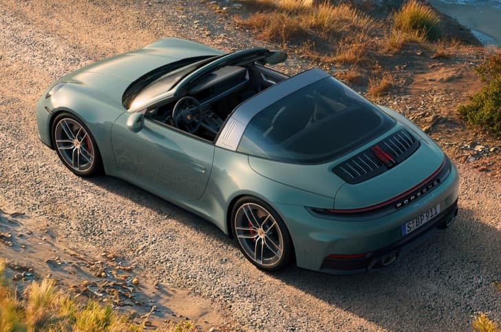 2025 Porsche 911 Carrera 4S Targa rear top static