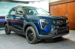 Mahindra XUV 3XO REVX front right three quarter