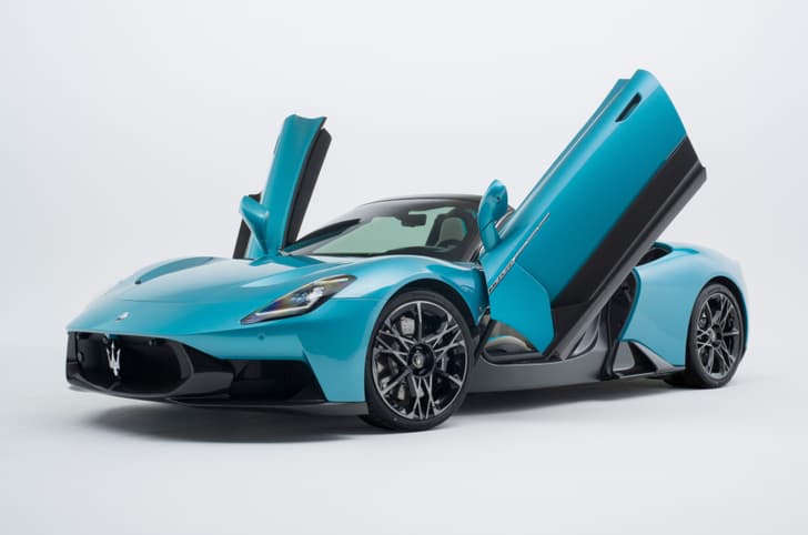 Maserati MCPura Cielo butterfly doors front left