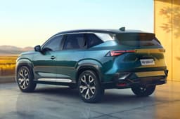 Renault Boreal rear