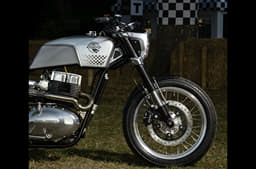 Royal Enfield Sawn off Shotgun 650 side front profile