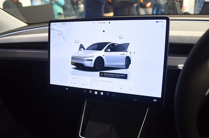 Tesla Model Y A large 15.4-inch touchscreen is used to control most functions. Tesla Model Y A large 15.4-inch touchscreen is used to control most functions.