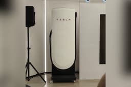 Tesla showroom India with Supercharger 