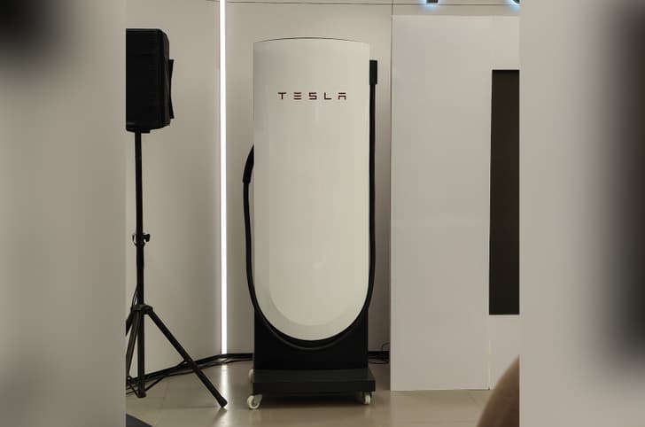 Tesla showroom India with Supercharger 