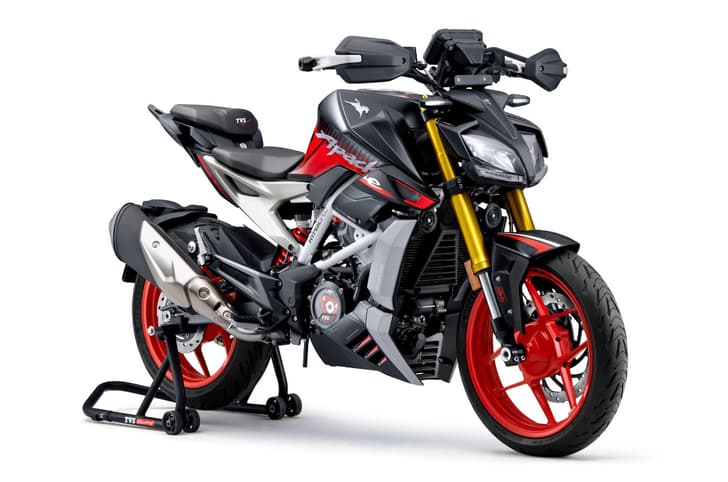 TVS Apache RTR 310 front right static in studio