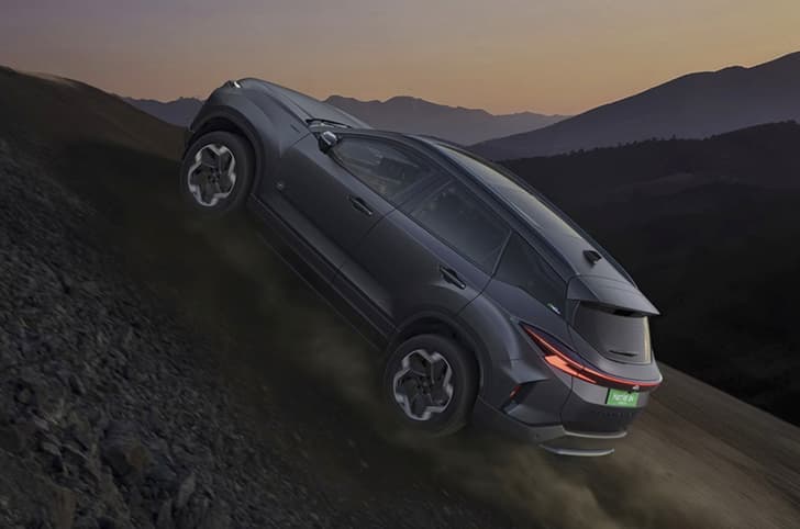 Harrier EV Stealth Edition can be had in both RWD and AWD configurations.