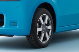 Honda N-One e: alloy wheels