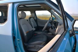 kia syros front seats
