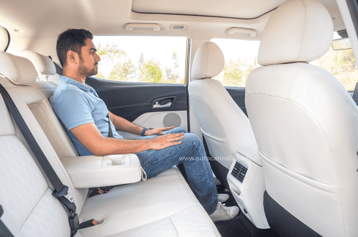 mahindra xuv 3xo rear seats