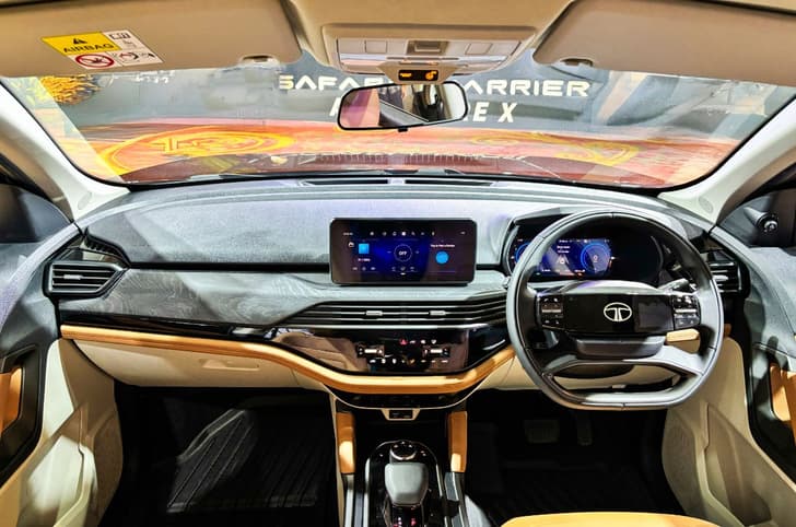 Tata Safari Adventure X + dashboard