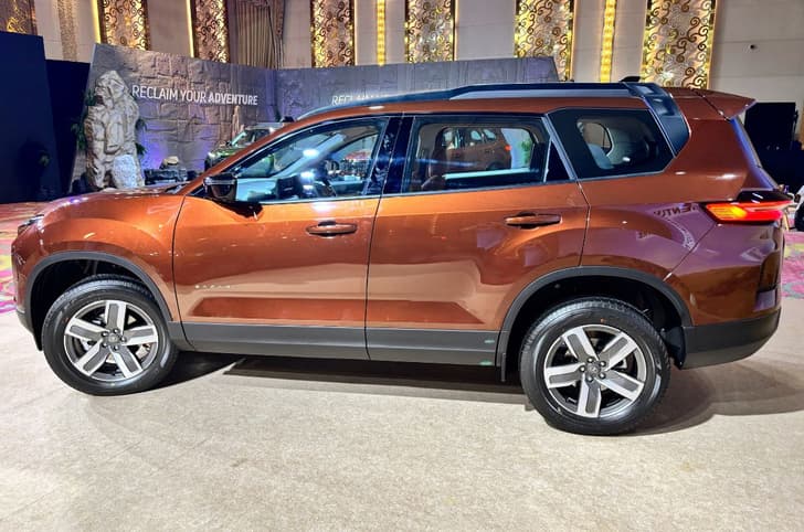 Tata Safari Adventure X + exterior side profile