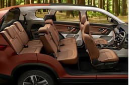 Tata Safari Adventure X + seating configuration