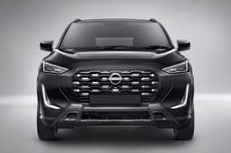 Nissan Magnite Kuro front head on