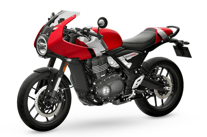 Triumph-Thruxton-400-studio-shot-red