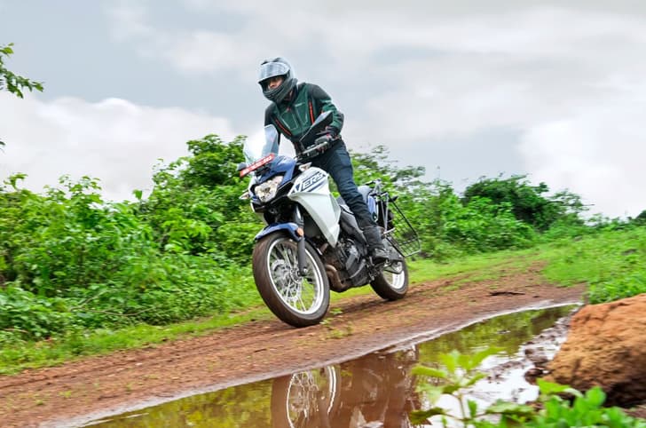 Kawasaki Versys X-300 offroad shot