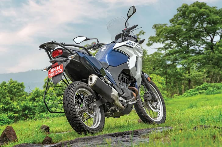 Kawasaki Versys X-300 rear right three quarter