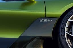 bugatti brouillard in studio