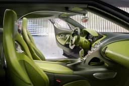 bugatti brouillard in studio