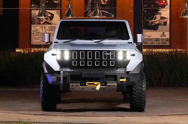 Mahindra Vision T front